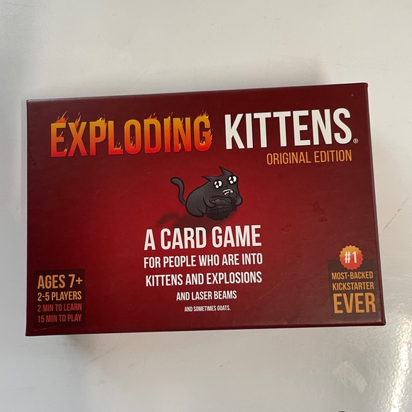 Exploding kittens card game - Picture 1 of 2